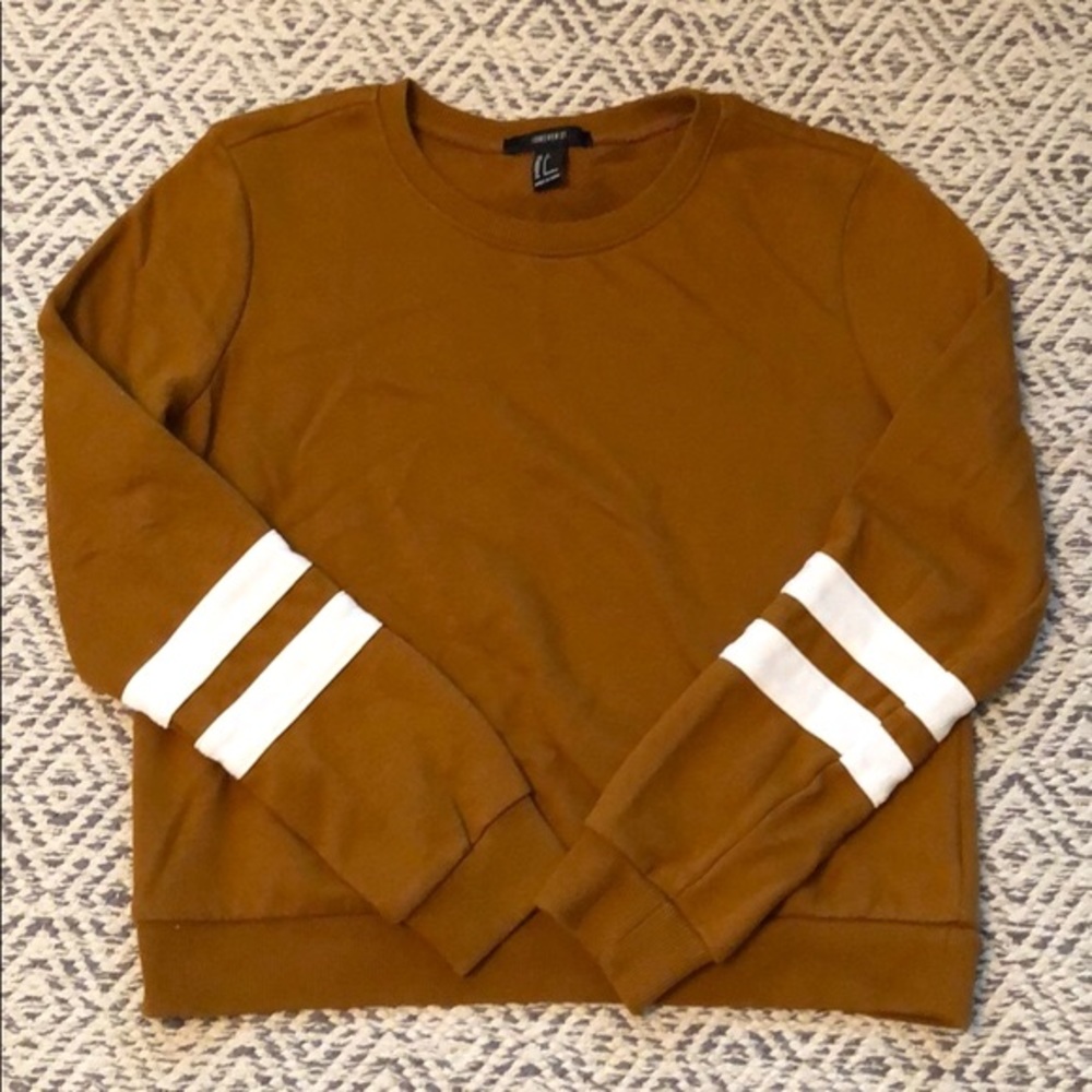 ✨ LAST CHANCE ✨ Forever 21 Striped Sleeve Sweatshirt | S
